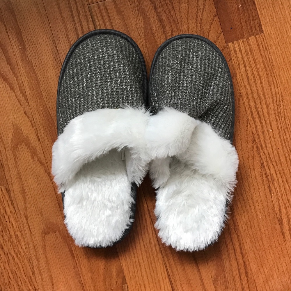 Gray and White Fluffy Slippers Size Medium Large